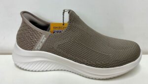 Skechers kävelykenkä