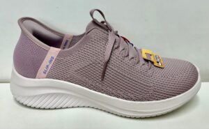 Skechers kävelykenkä